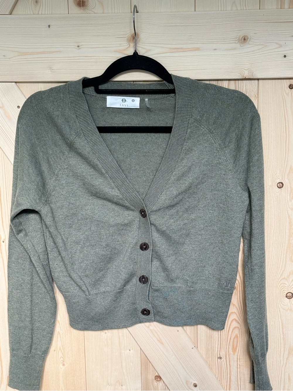 Tavi Cropped Button Cardigan in Olive